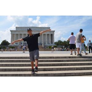 Meet your Posher, Dustin